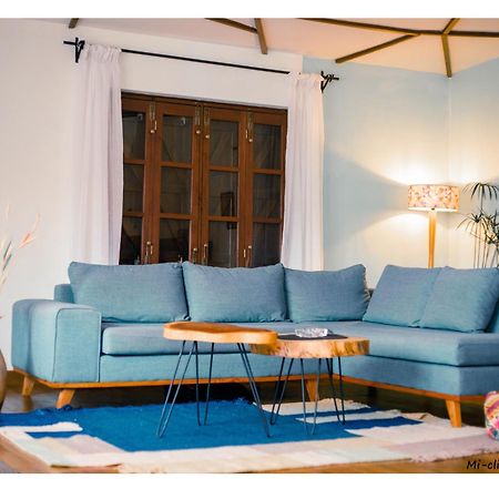 Manga Blue'S Guest House 菲亚纳兰楚阿 外观 照片